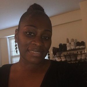 Meet your Posher, Clarissa